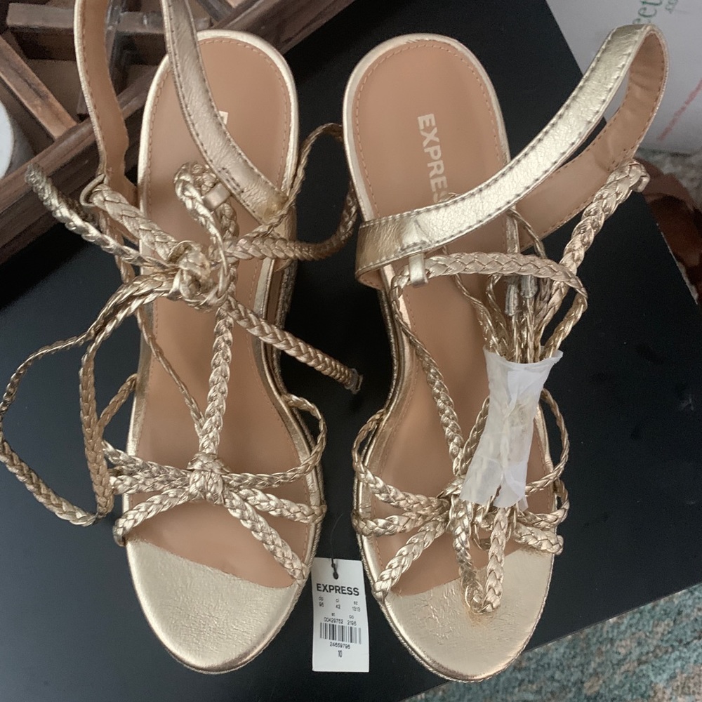 NWT Express Wedge Sandals